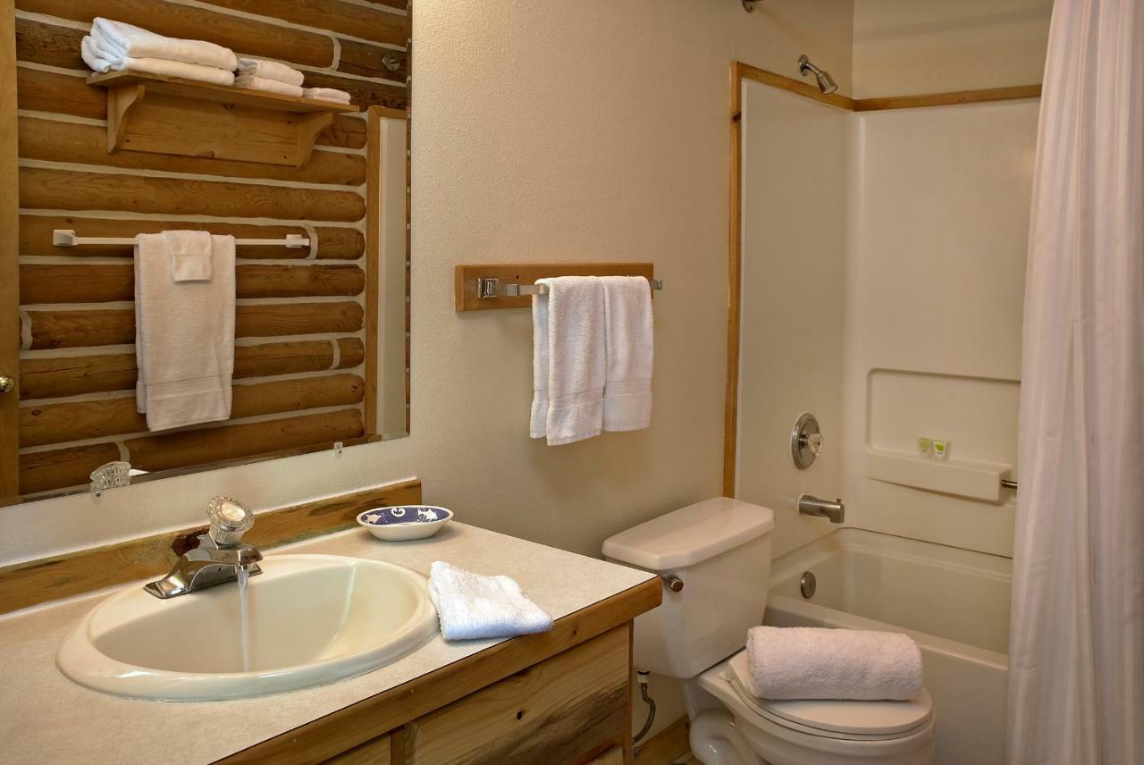 Redfish Riverside Inn Stanley Екстериор снимка
